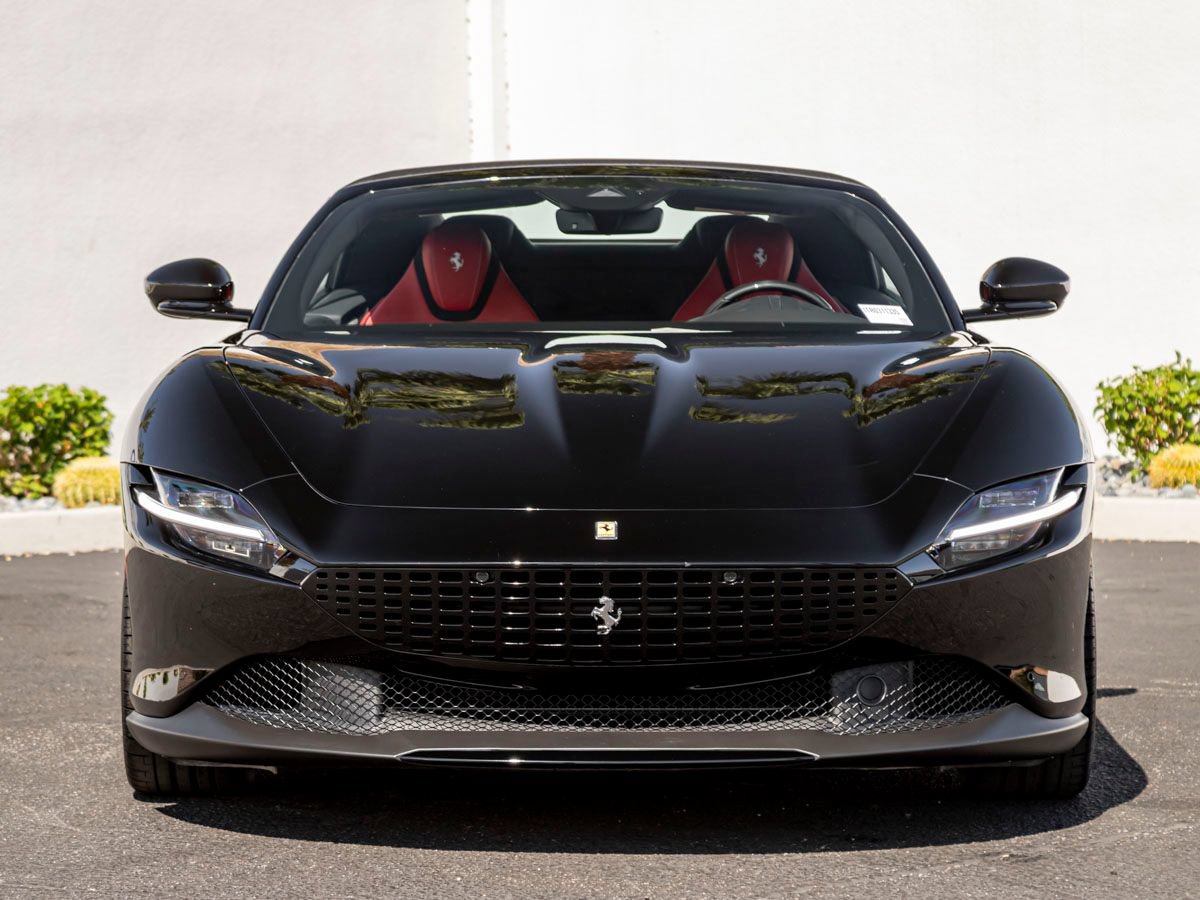 Used 2024 Ferrari Roma Spider RWD image 3