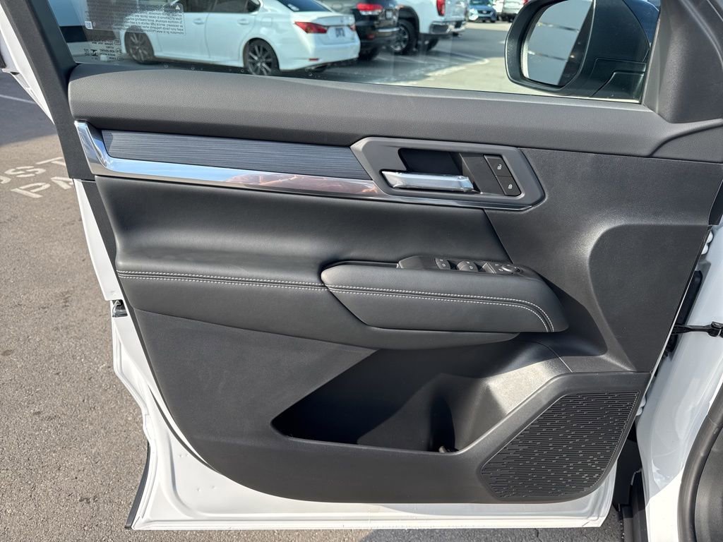 New 2026 GMC Terrain Elevation image 11