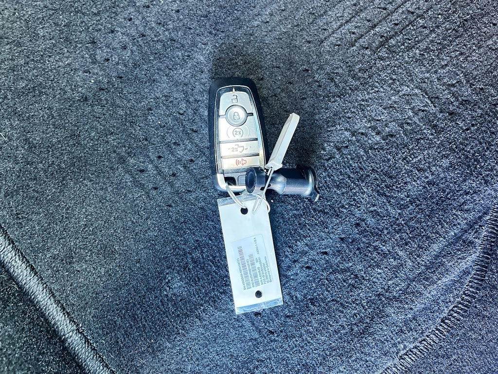 Used 2022 Ford F150 XLT w/ Equipment Group 302A High image 33