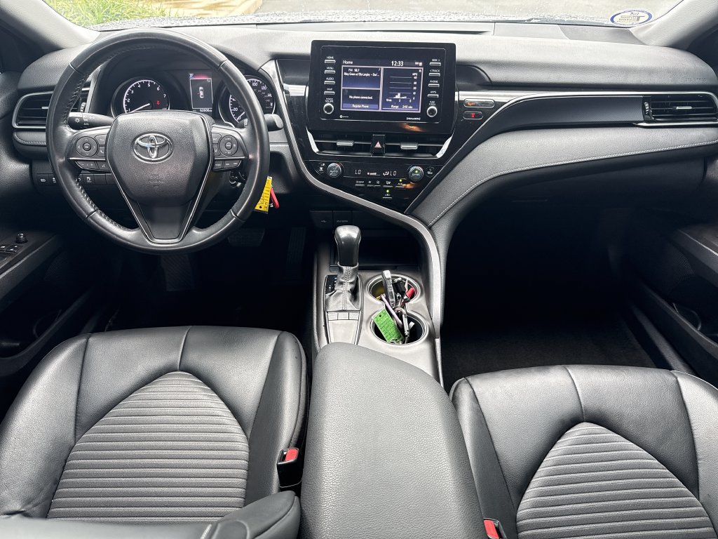 Used 2023 Toyota Camry SE FWD image 13
