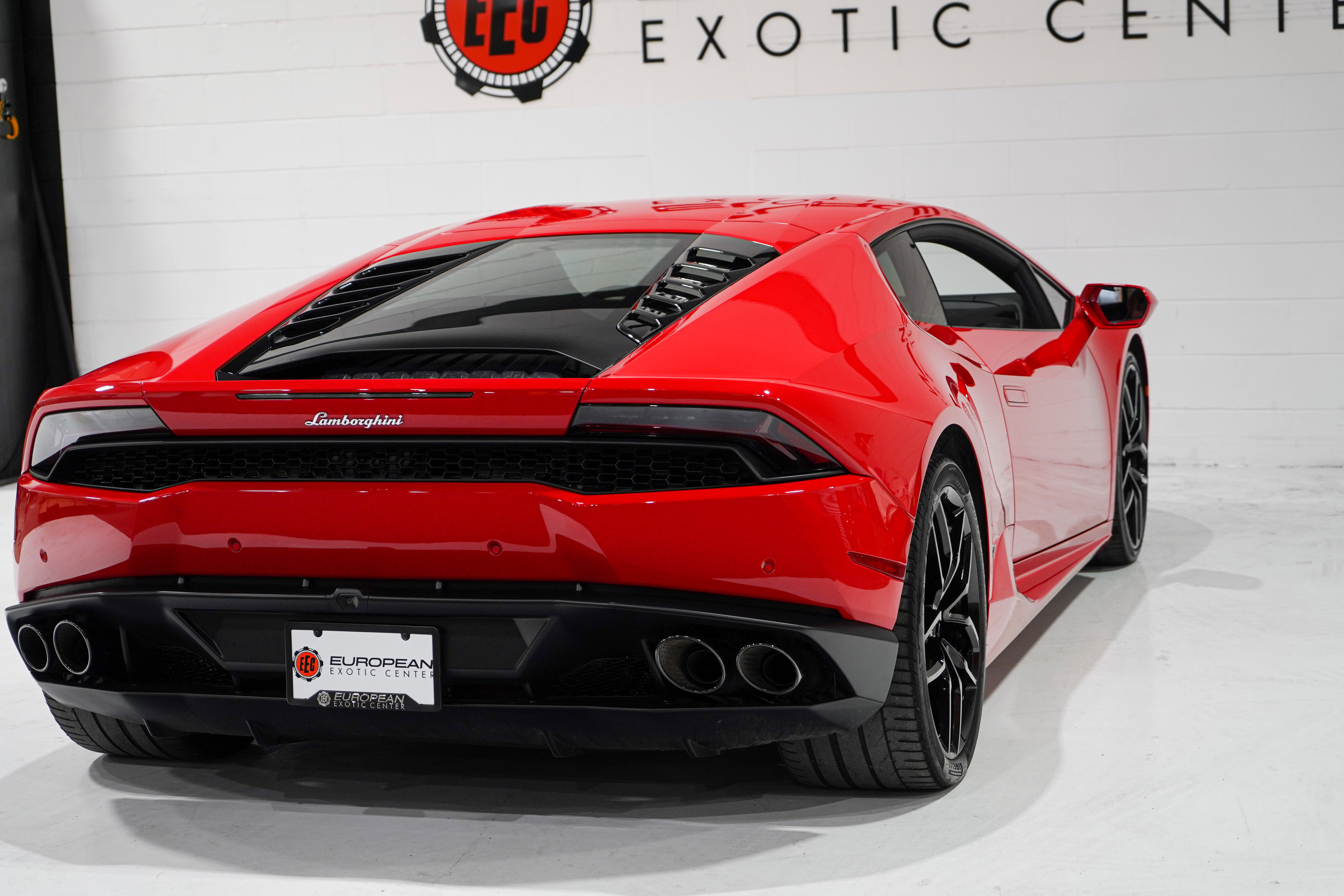 Used 2015 Lamborghini Huracan LP 610-4 AWD/4WD image 37