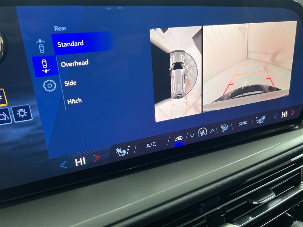 New 2026 Chevrolet Traverse LT w/ Driver Confidence Package image 15