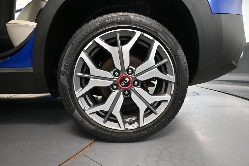 Used 2021 Kia Seltos SX w/ SX Sunroof Package AWD/4WD image 14