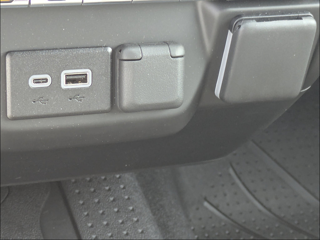 Certified 2026 Chevrolet Silverado 1500 Custom RWD image 28