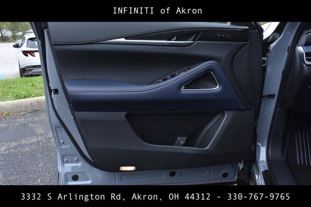Used 2026 INFINITI QX60 Sport w/ Dark Cargo Package image 10