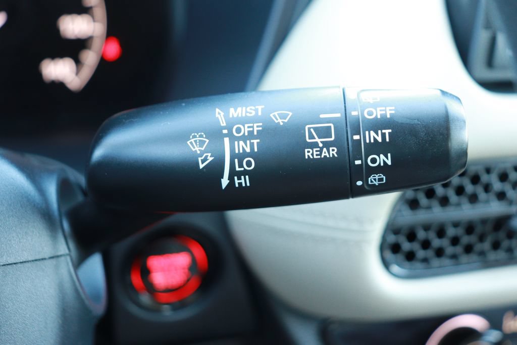 Used 2023 Honda HR-V LX image 23
