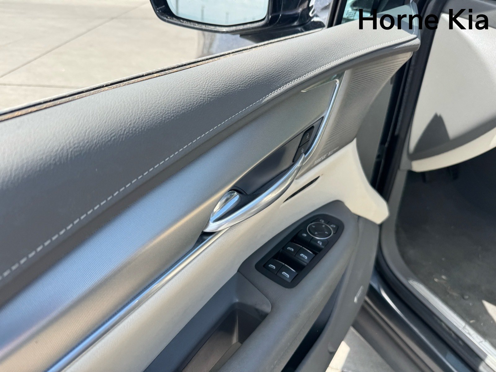 Used 2022 Cadillac XT5 Premium Luxury FWD image 11
