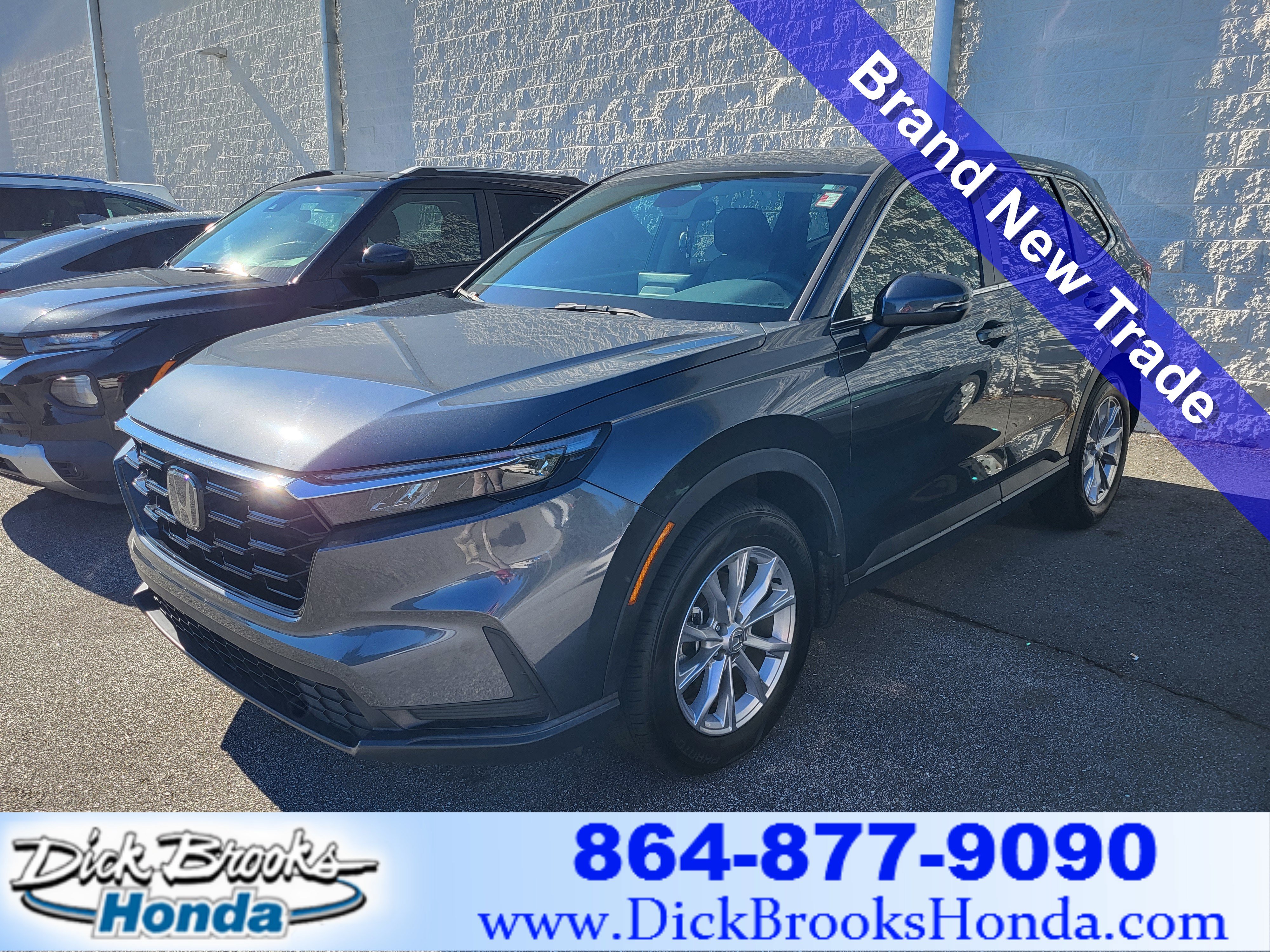 Used 2023 Honda CR-V EX image 1