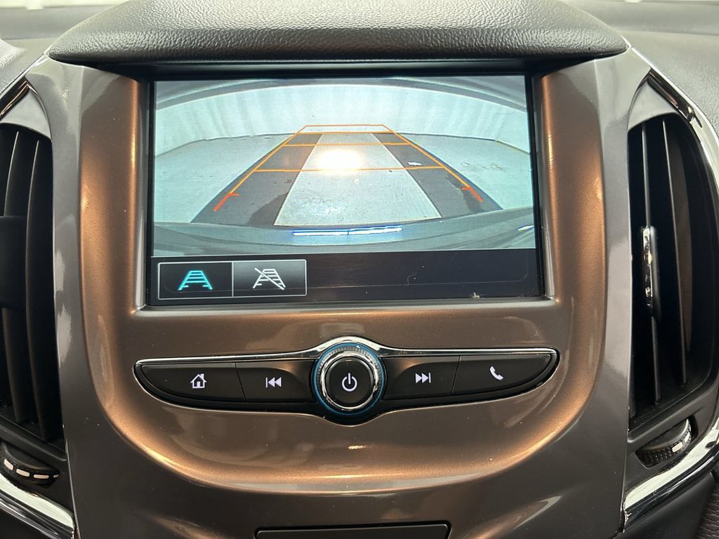 Used 2018 Chevrolet Cruze LT w/ Convenience Package FWD image 15