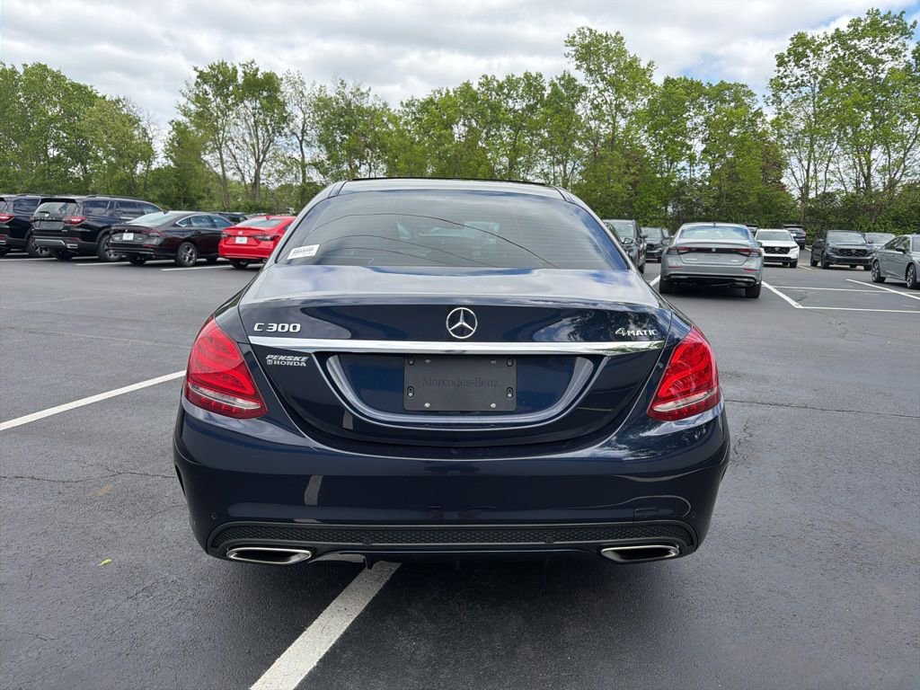 Used 2017 Mercedes-Benz C 300 4MATIC Sedan image 4
