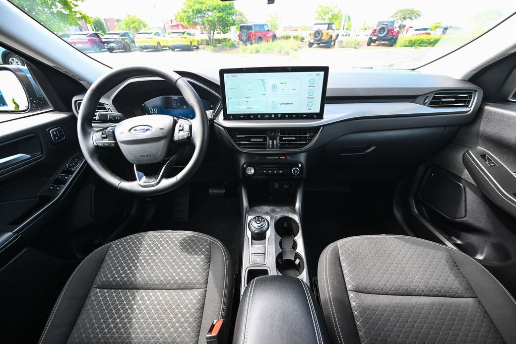 Used 2023 Ford Escape Active w/ Tech Pack #2 AWD/4WD image 30