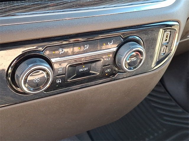 Used 2024 Chevrolet Silverado 2500 LT image 11