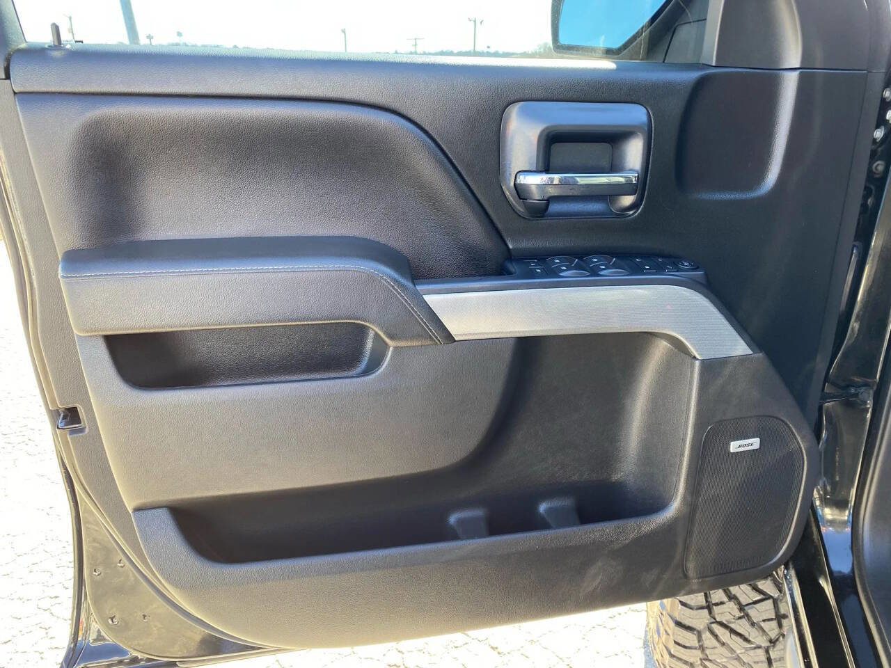 Used 2018 Chevrolet Silverado 1500 LT w/ All Star Edition image 10
