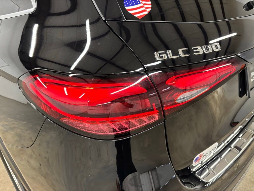New 2026 Mercedes-Benz GLC 300 image 8