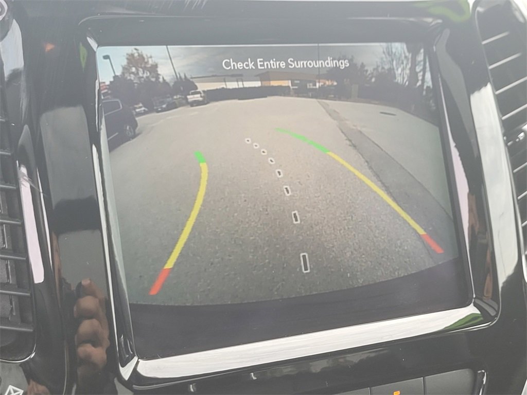 Used 2021 Jeep Cherokee High Altitude image 18