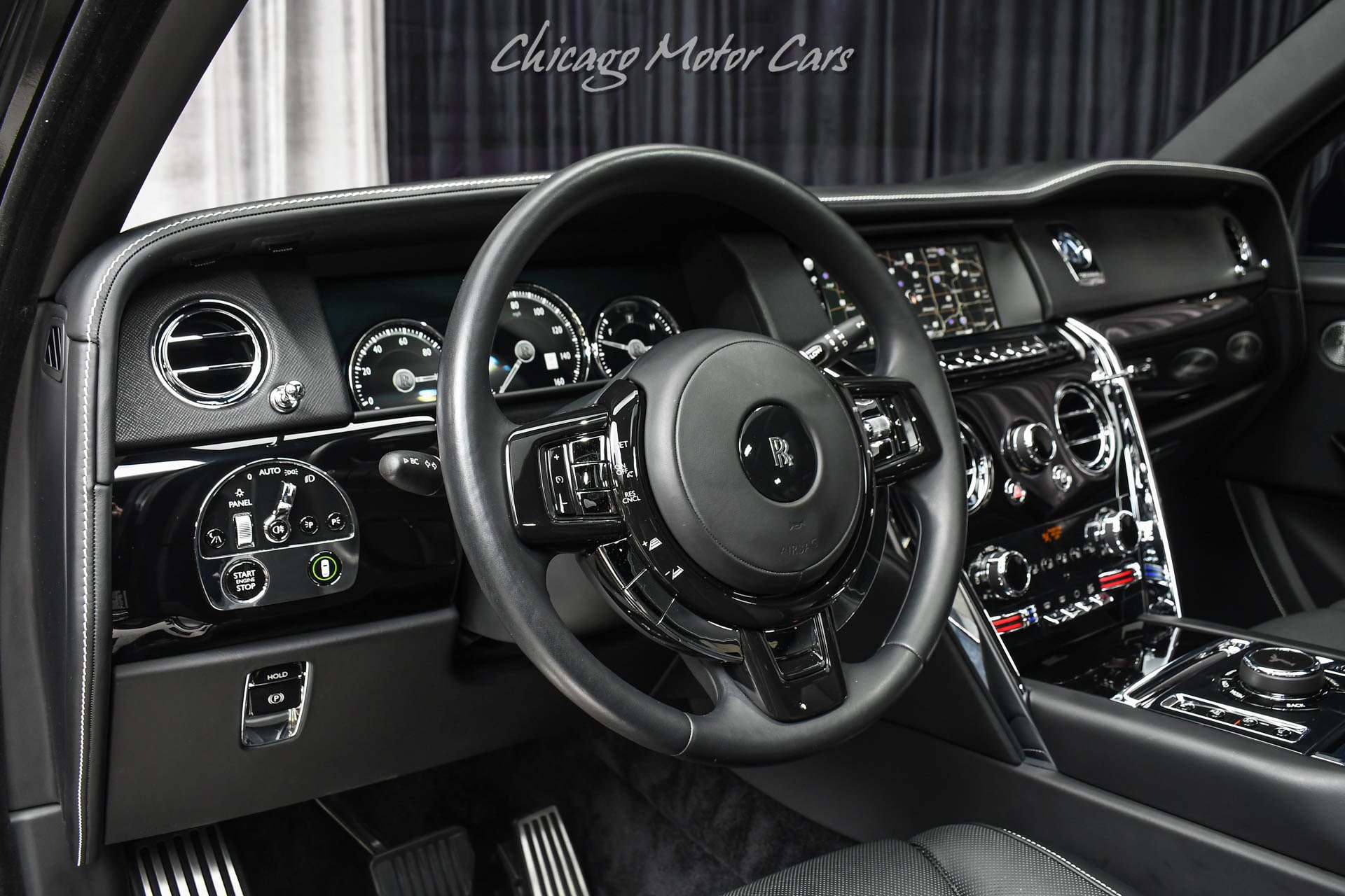Used 2023 Rolls-Royce Cullinan w/ Cullinan Package image 8