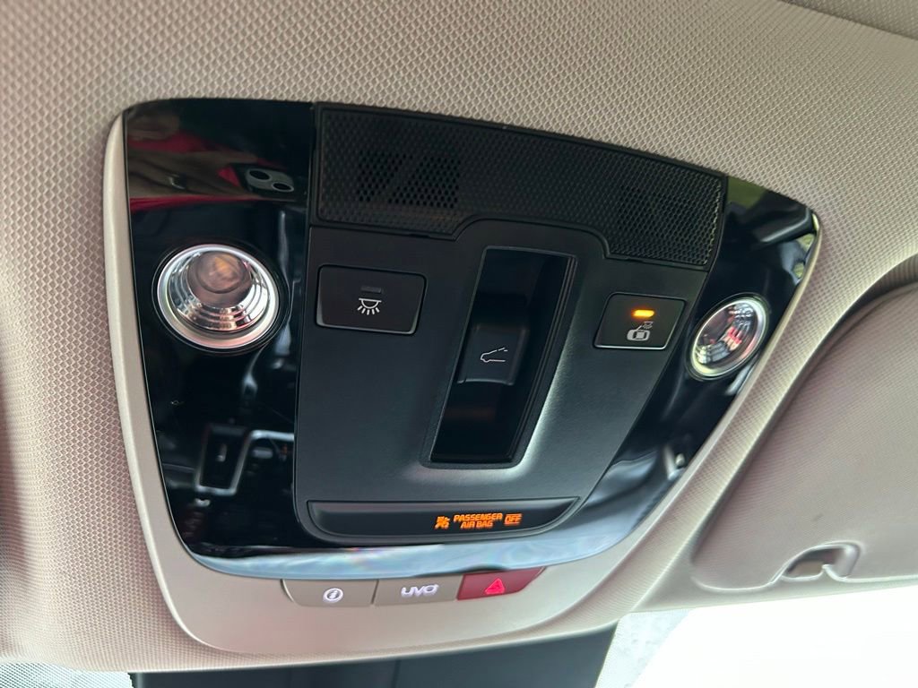 Used 2022 Kia Sorento S w/ Panoramic Sunroof Package FWD image 31