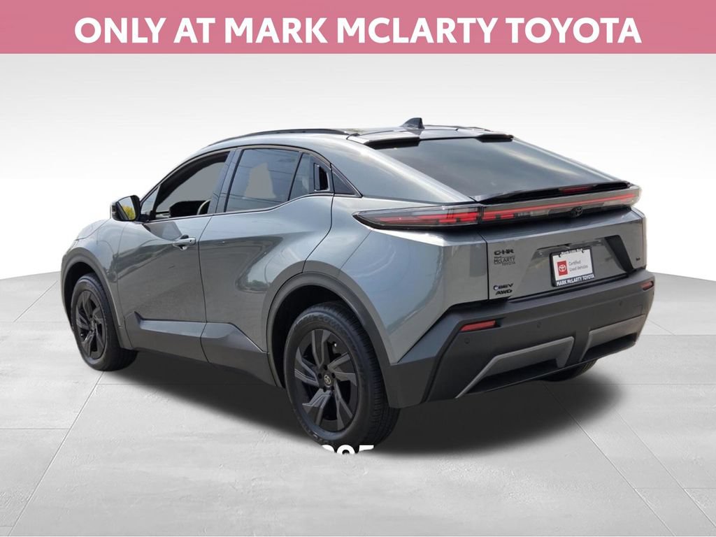 Certified 2026 Toyota C-HR AWD/4WD image 4