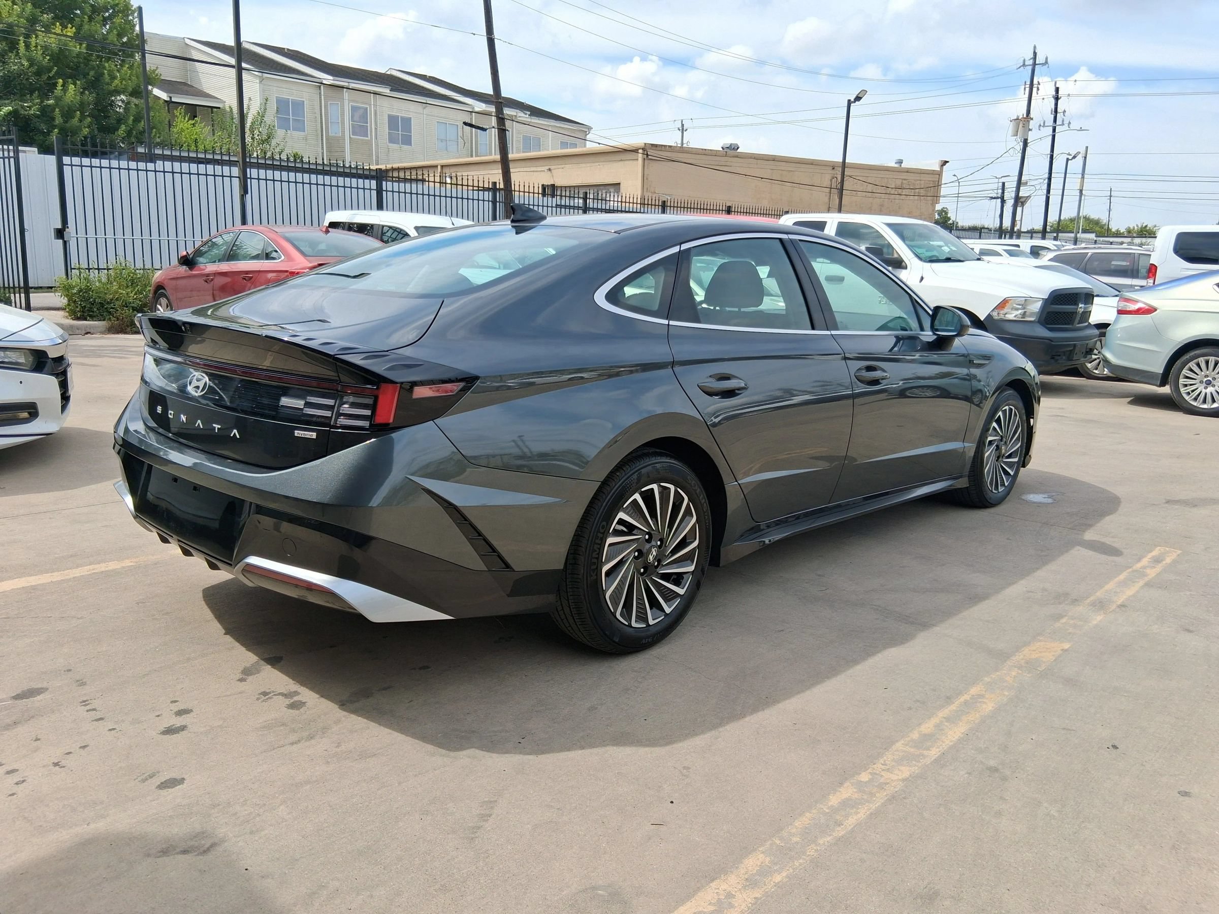 Used 2025 Hyundai Sonata SEL FWD image 11