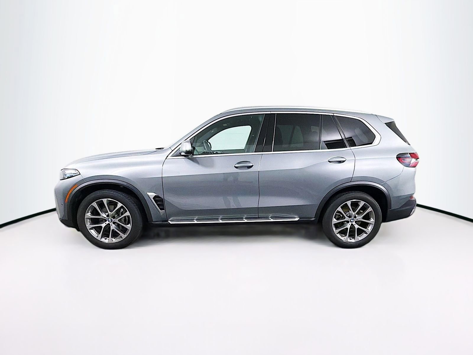 Used 2026 BMW X5 xDrive40i image 4