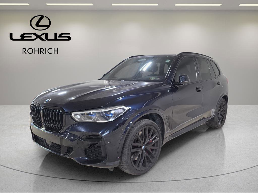 Used 2022 BMW X5 M50i w/ Executive Package image 1