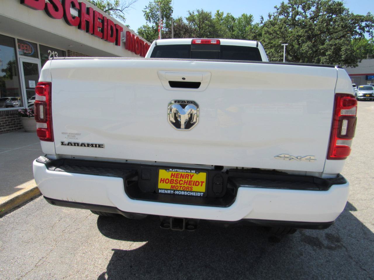 Used 2024 RAM 2500 Laramie w/ Safety Group AWD/4WD image 3