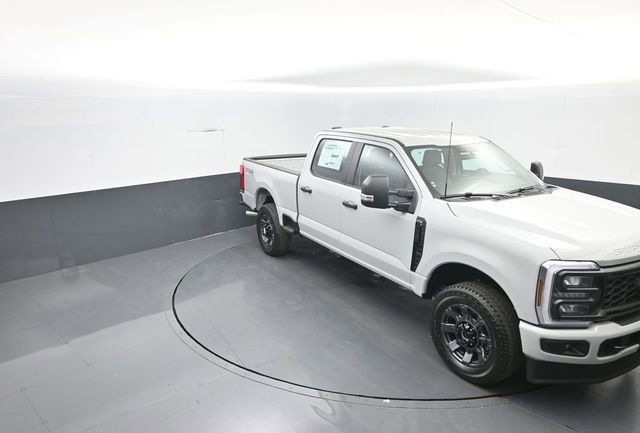 New 2026 Ford F250 4x4 Crew Cab Super Duty image 24