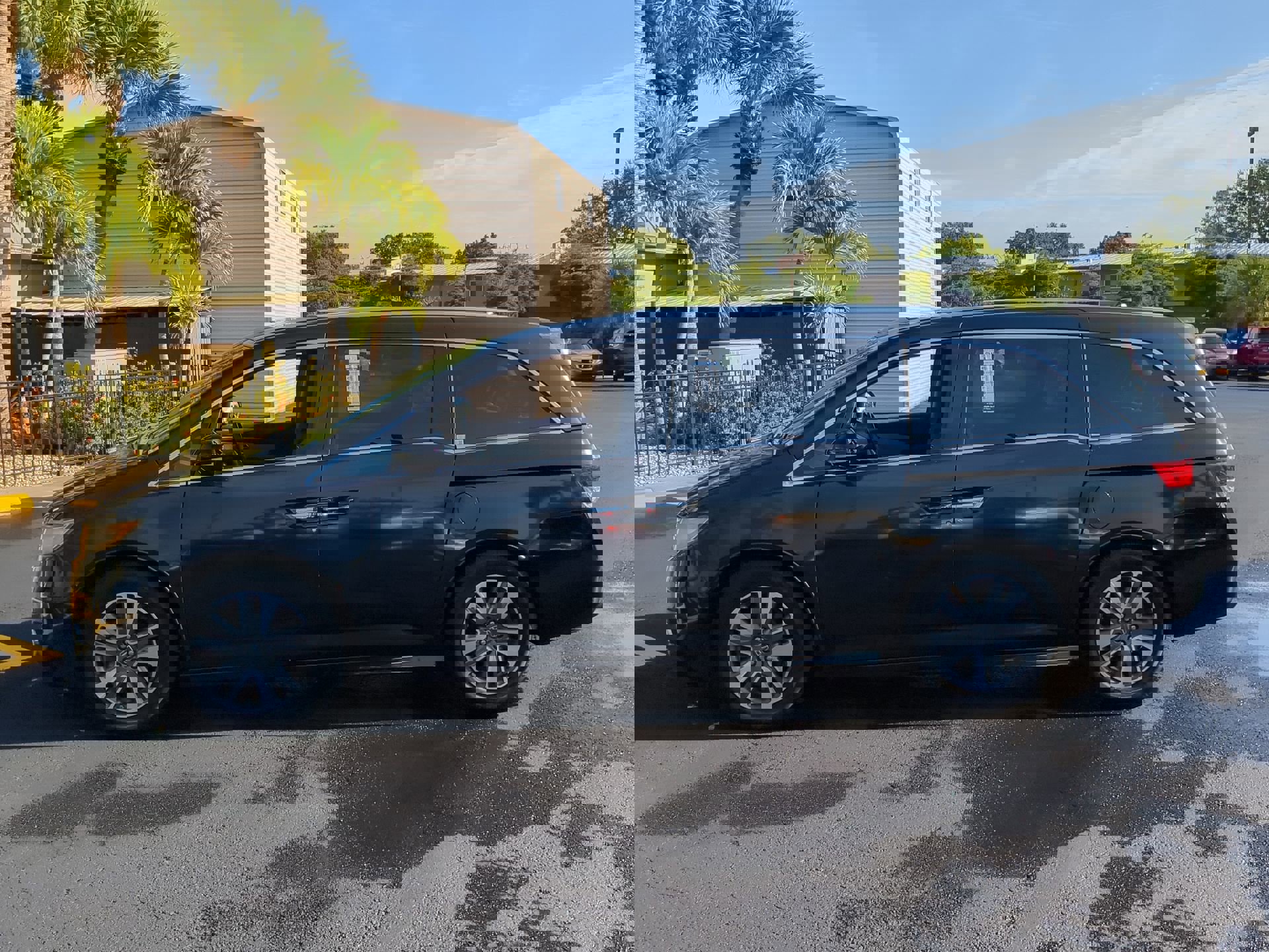 Used 2014 Honda Odyssey Touring image 9