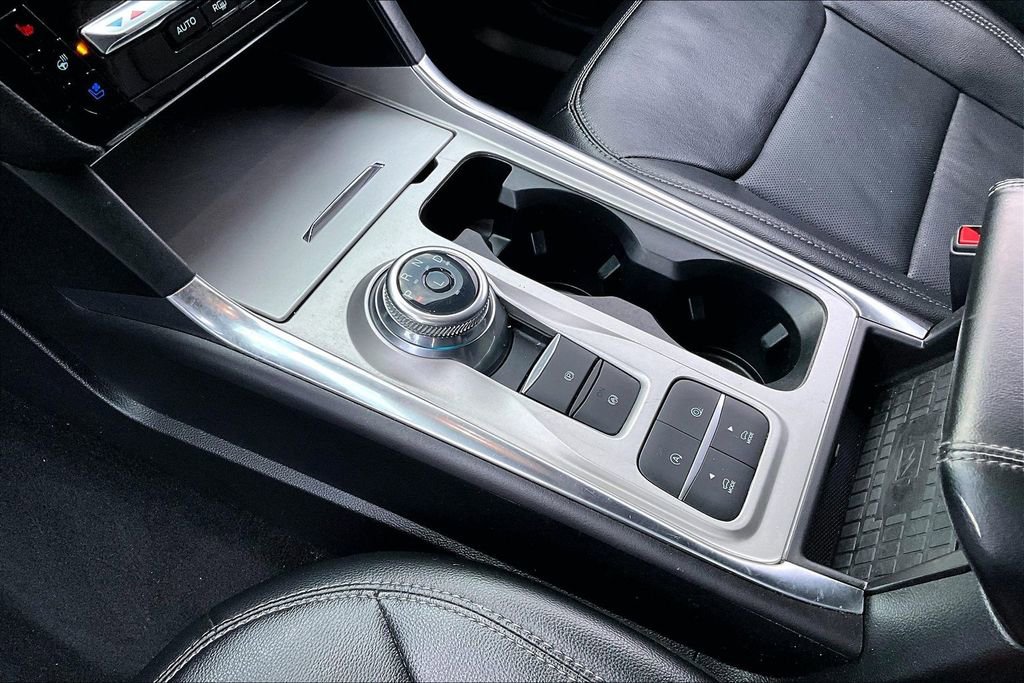 Used 2024 Ford Explorer Limited image 13