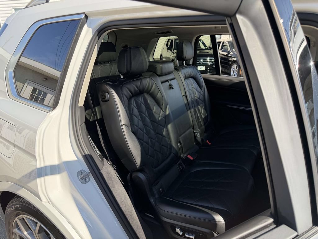 Used 2026 BMW X7 xDrive40i AWD/4WD image 15