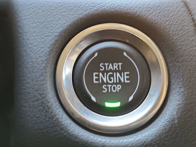 Certified 2021 Chevrolet Suburban RST w/ Luxury Package image 16