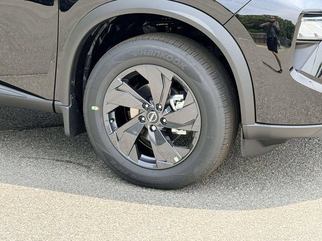 New 2026 Nissan Rogue SV AWD/4WD image 7