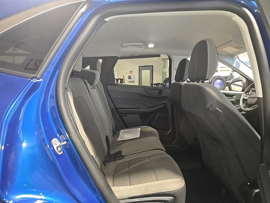 Used 2022 Ford Escape SE w/ Convenience Package image 33