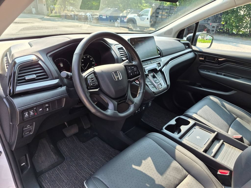 Used 2025 Honda Odyssey Elite image 13