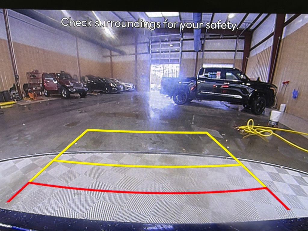 Used 2025 Genesis G80 2.5T image 29