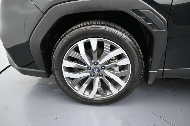 Used 2025 Subaru Forester Touring w/ Popular Package - Touring AWD/4WD image 9