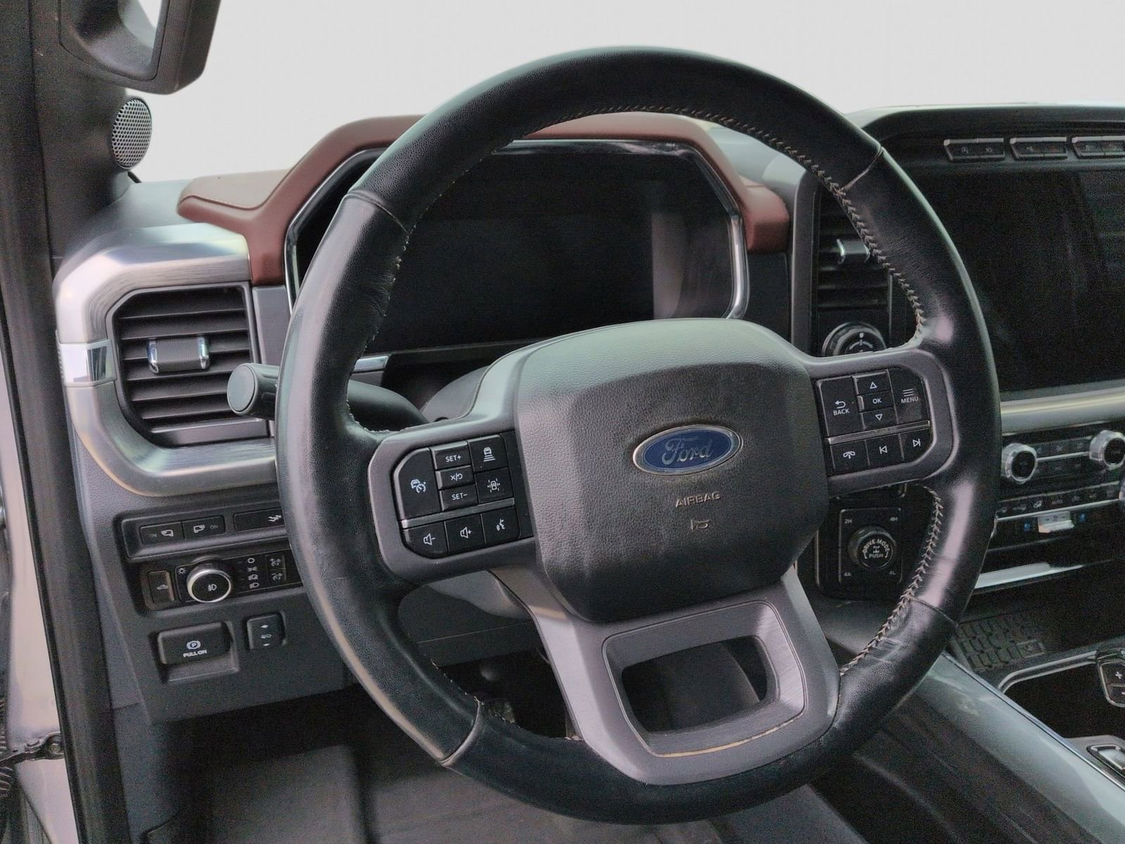 Certified 2023 Ford F150 Lariat w/ Equipment Group 502A High image 28