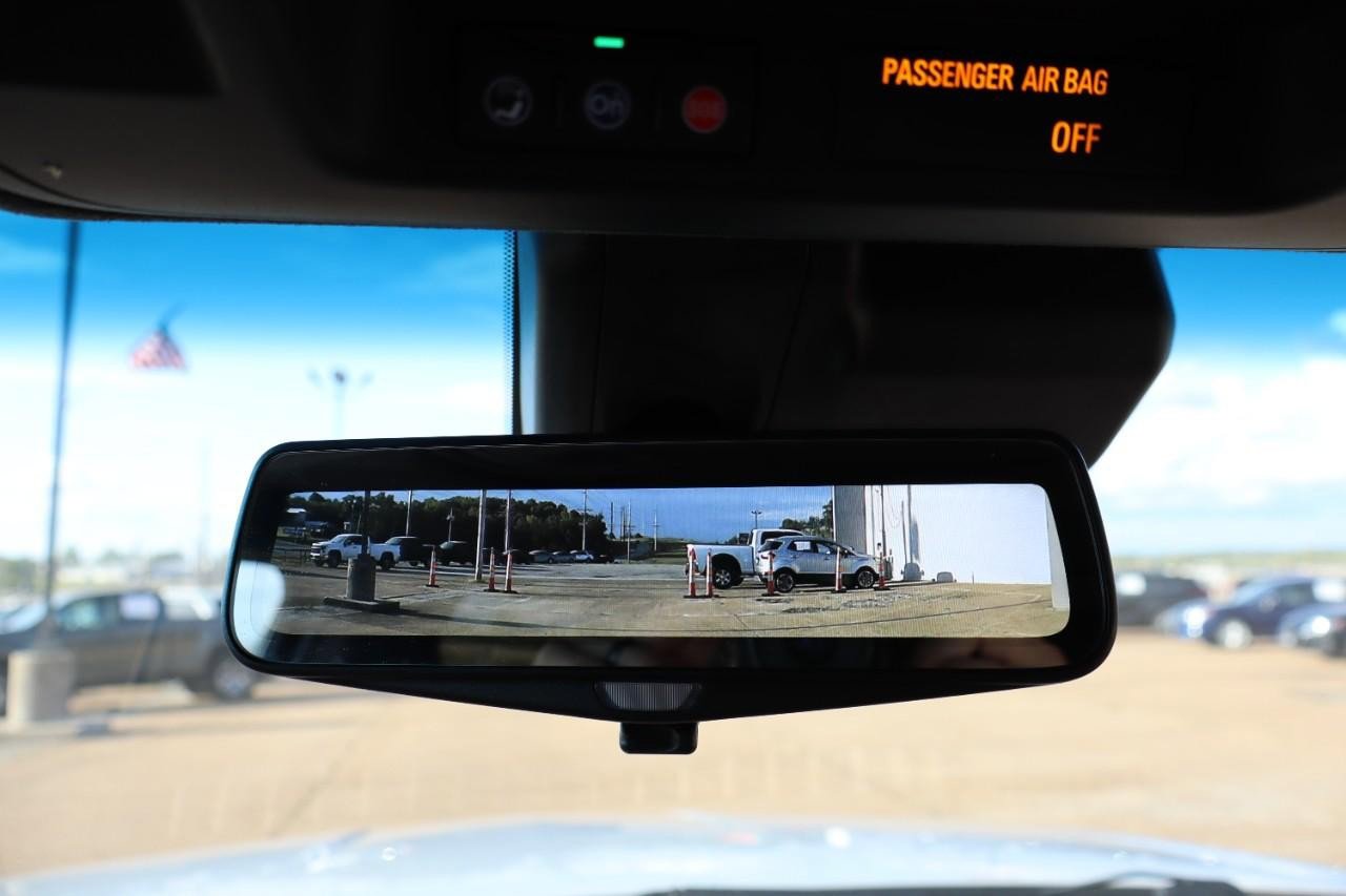 Used 2019 Cadillac Escalade ESV Platinum image 17