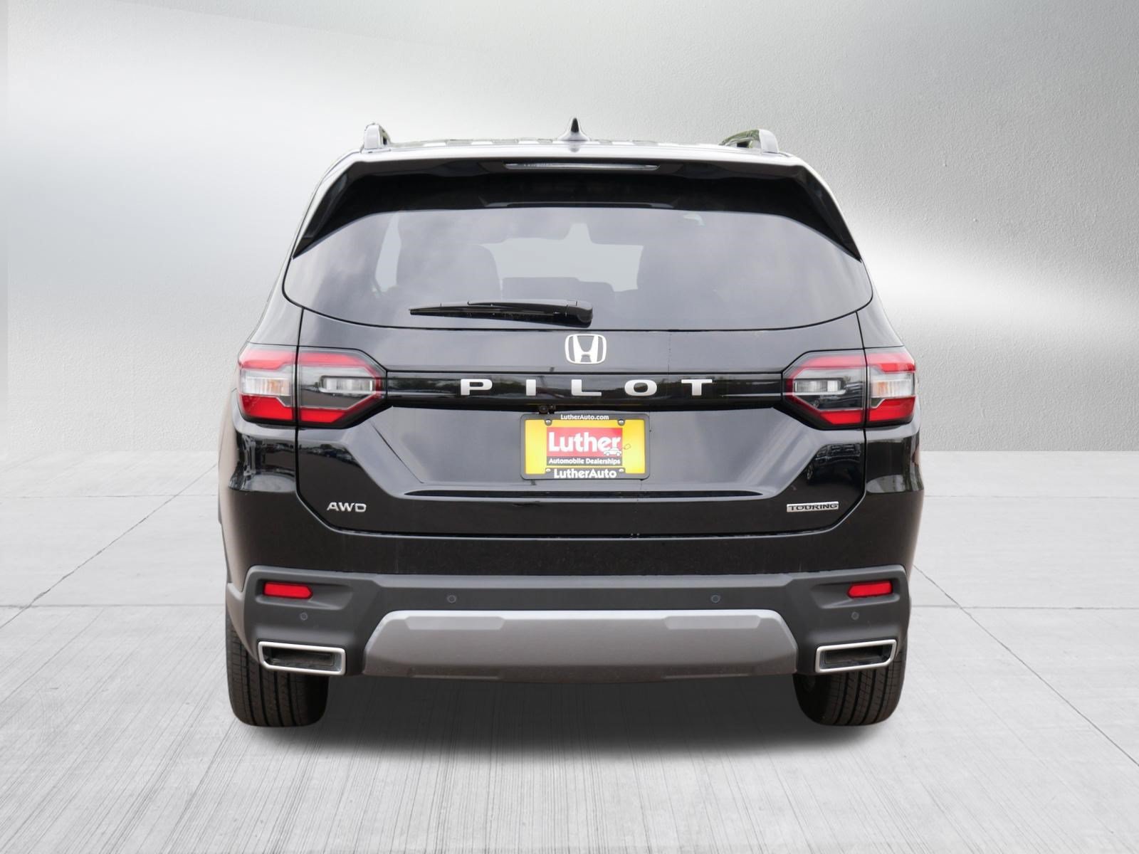 Certified 2026 Honda Pilot Touring image 6