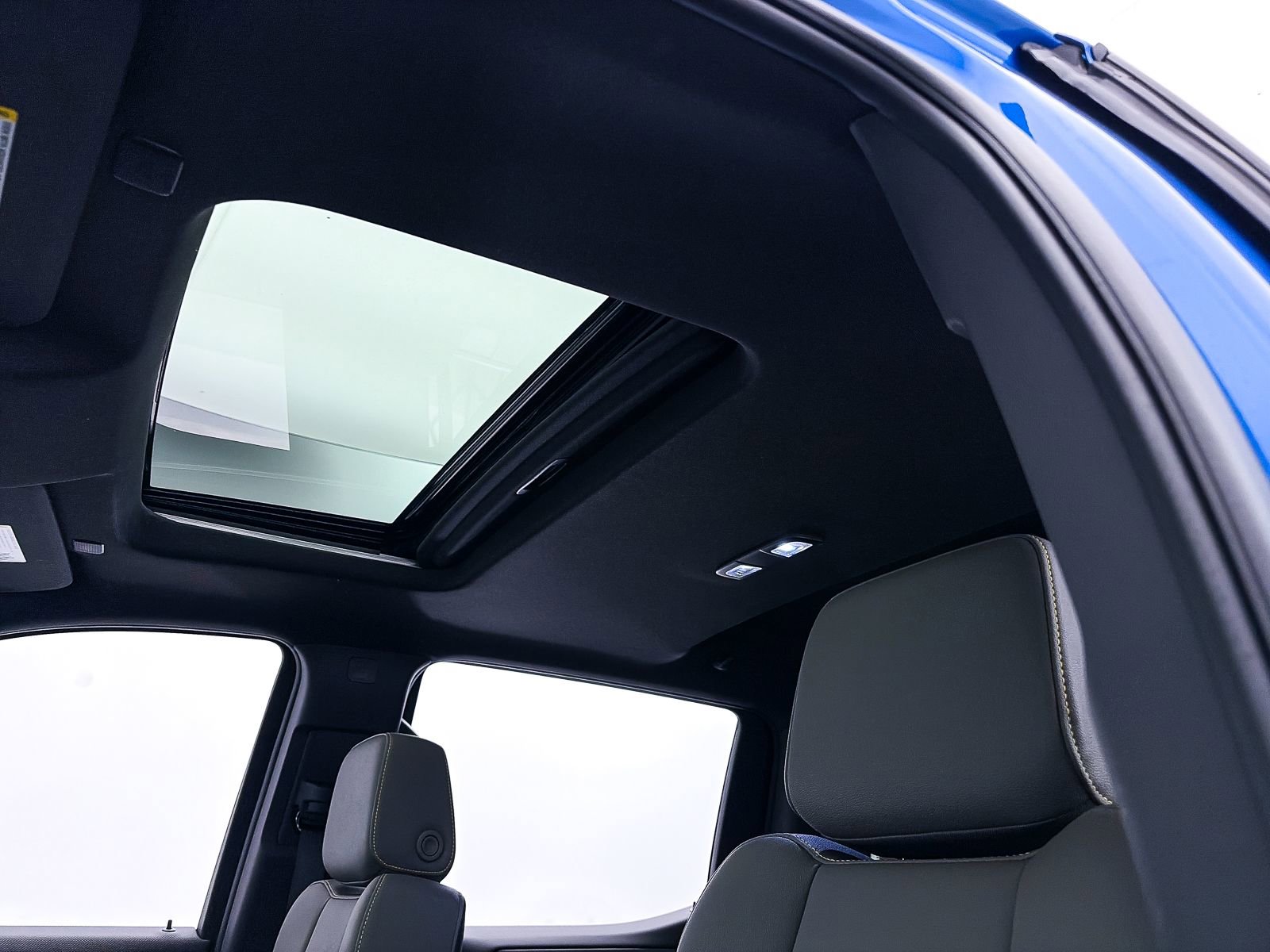 Used 2025 Chevrolet Silverado 1500 ZR2 w/ Technology Package image 4