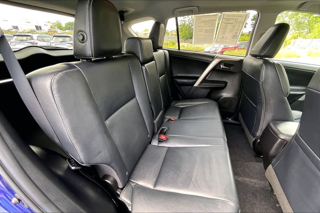 Used 2015 Toyota RAV4 Limited AWD/4WD image 27
