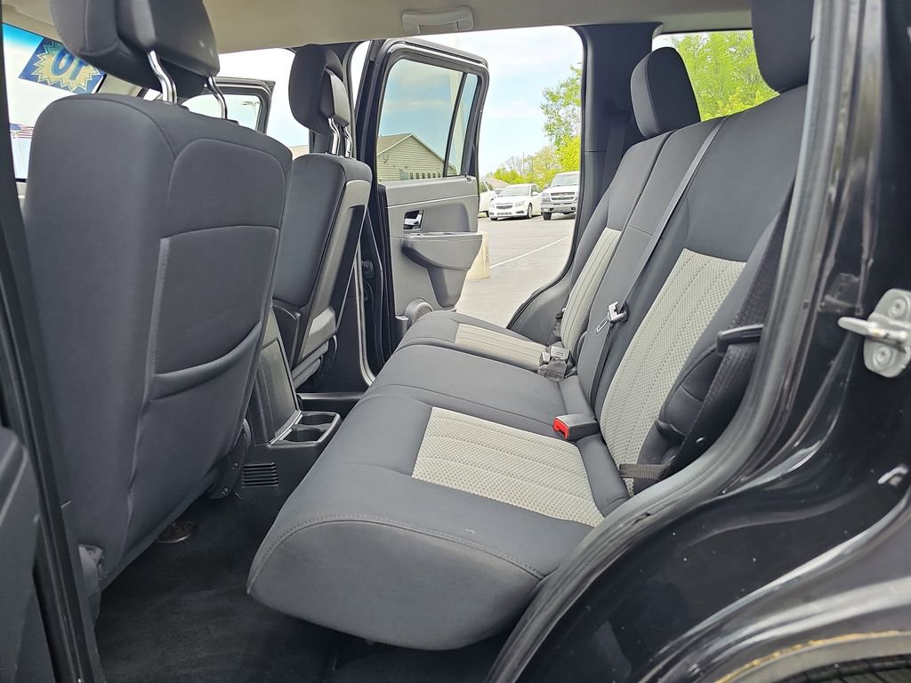 Used 2010 Jeep Liberty Sport AWD/4WD image 17