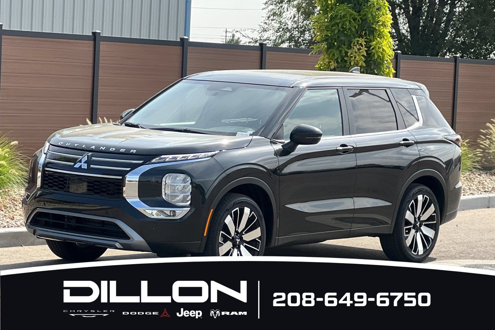 Used 2025 Mitsubishi Outlander SE AWD/4WD image 8