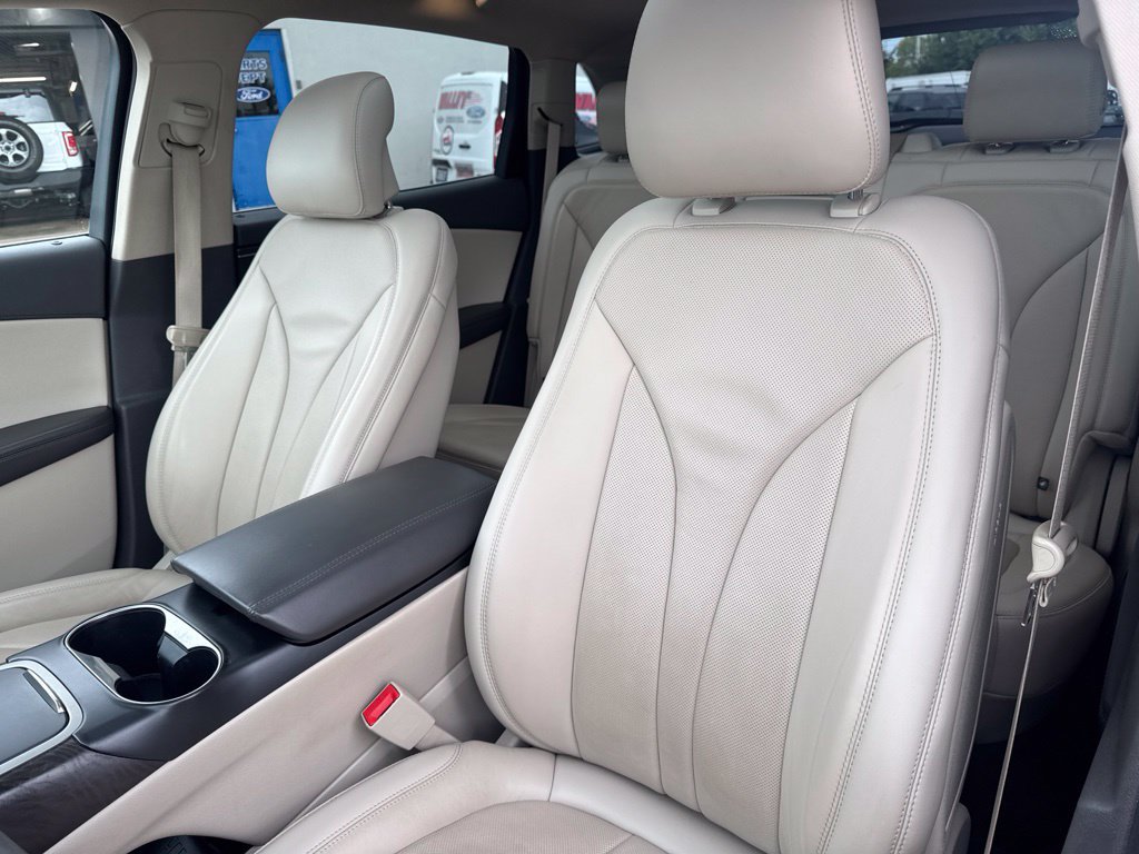 Used 2019 Lincoln Nautilus Reserve w/ Driver Assistance Package FWD image 13