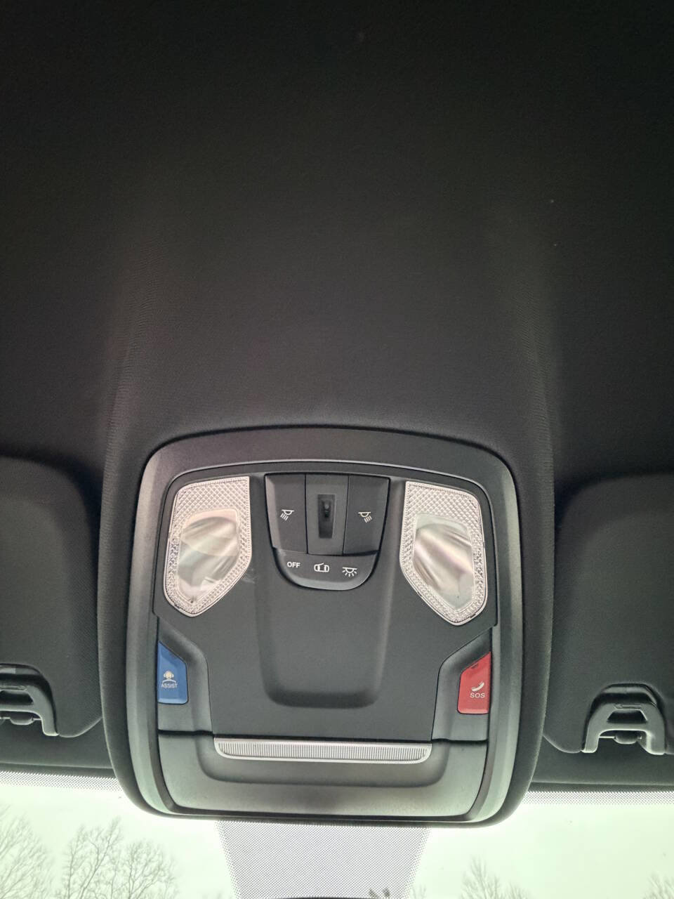 Used 2022 RAM 2500 Tradesman w/ Chrome Appearance Group image 38