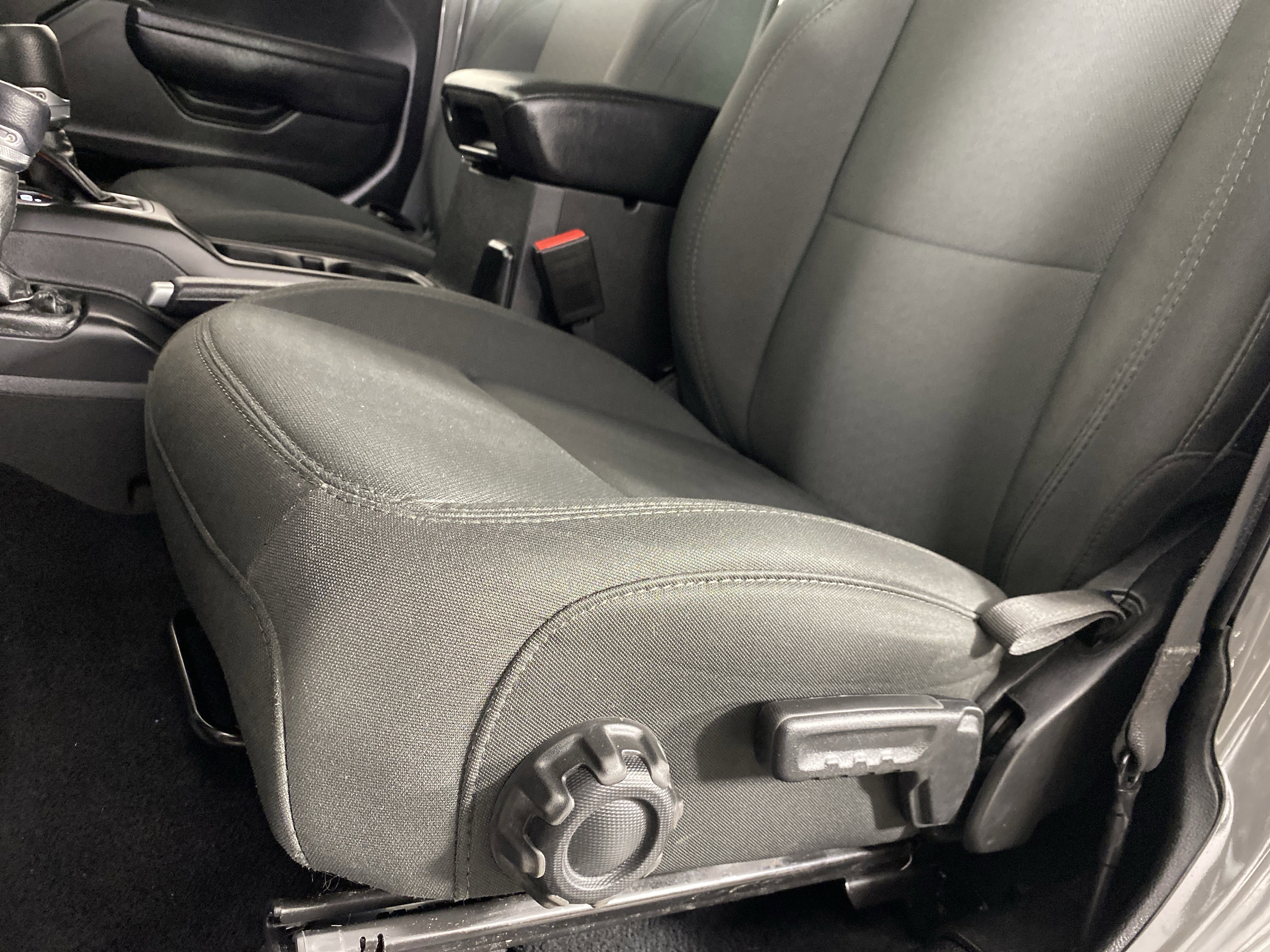 Used 2022 Jeep Gladiator Sport AWD/4WD image 17