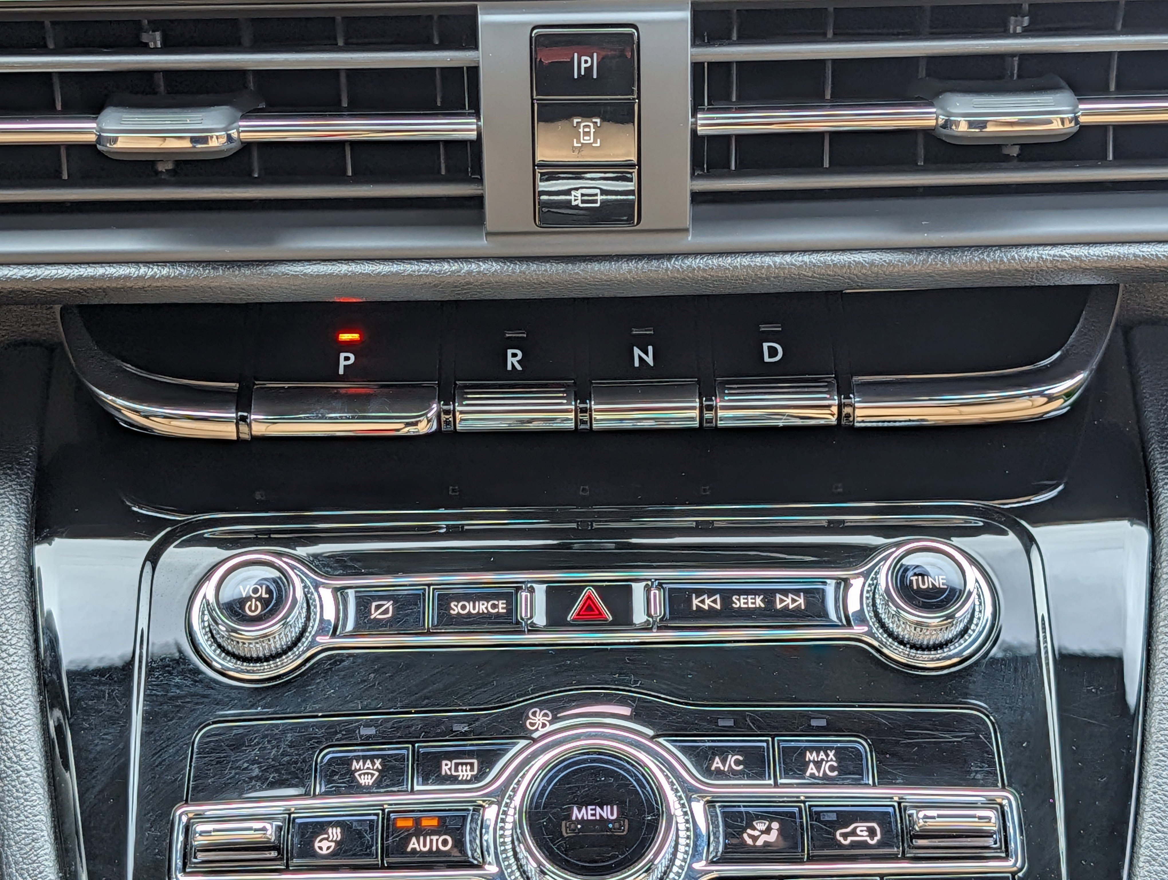 Used 2022 Lincoln Corsair Reserve w/ Equipment Group 201A image 31