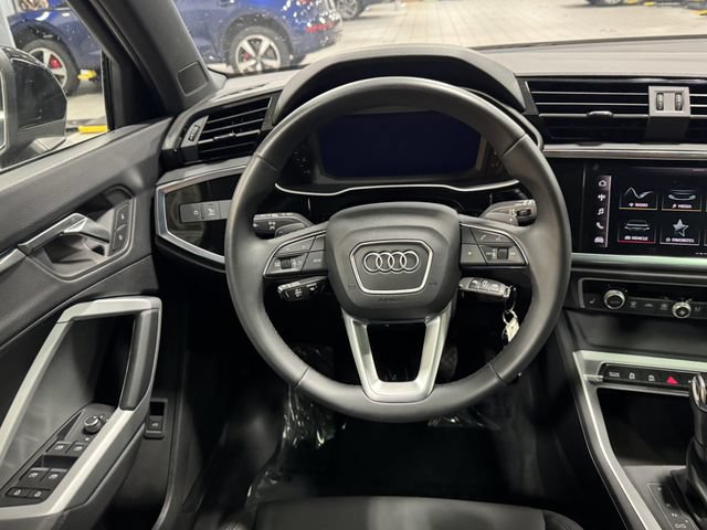 Certified 2025 Audi Q3 2.0T Premium AWD/4WD image 15