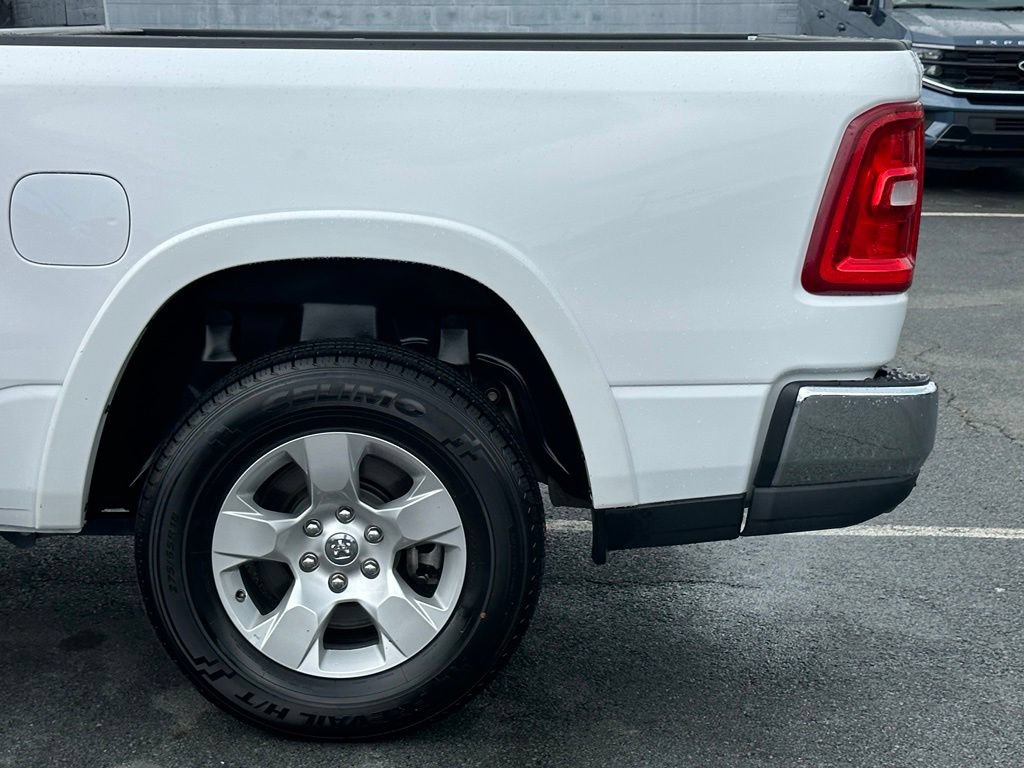 Used 2025 RAM 1500 Big Horn AWD/4WD image 40