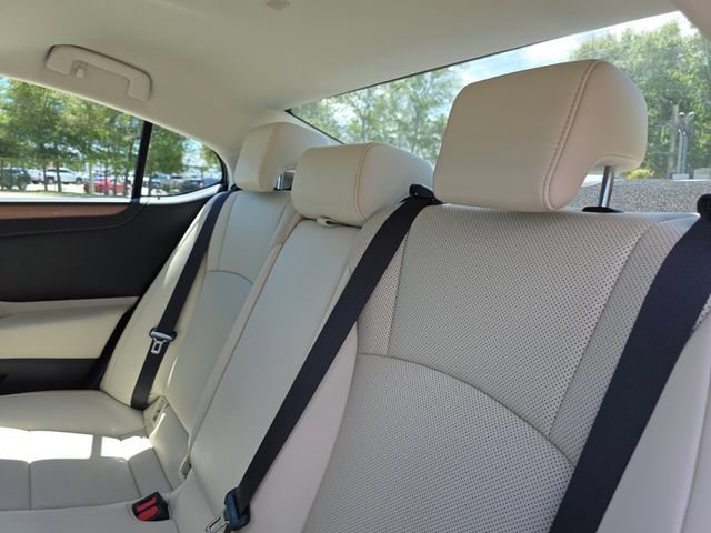 Used 2025 Lexus ES 350 w/ Premium Package FWD image 16
